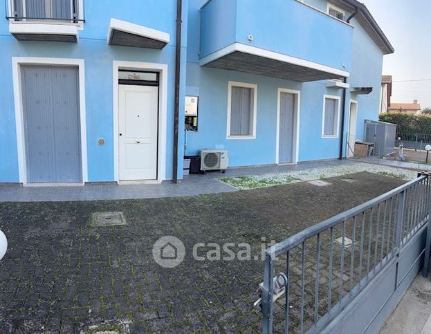 Appartamento in residenziale in Via Ercolina Bagnari