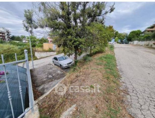 Garage/posto auto in residenziale in Via Belvedere