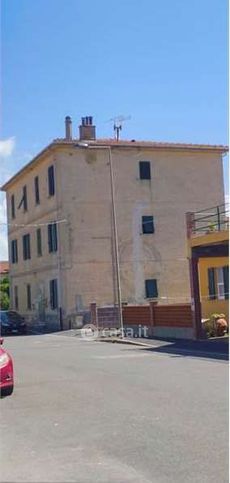 Appartamento in residenziale in Via Siena 12