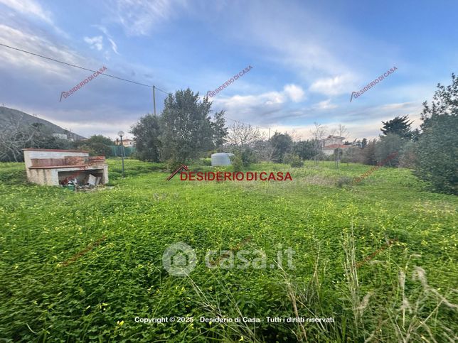 Terreno agricolo in commerciale in Via San Michele 5