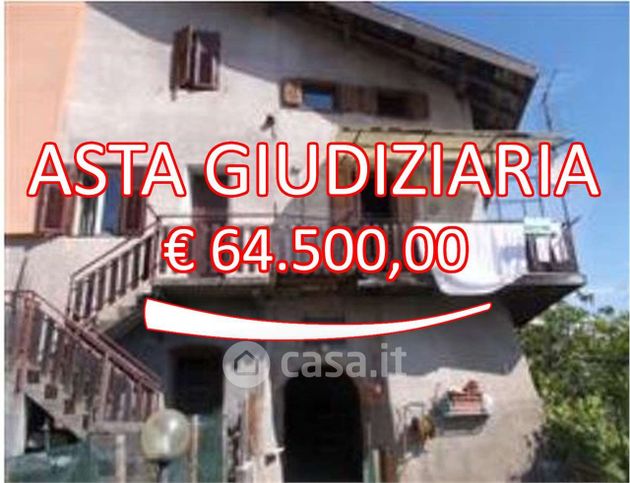 Appartamento in residenziale in Via Lovara 5