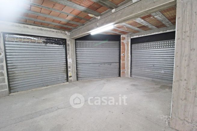 Garage/posto auto in residenziale in Via Enrico Aceto 5