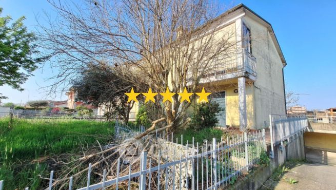 Appartamento in residenziale in Via Giacomo Leopardi