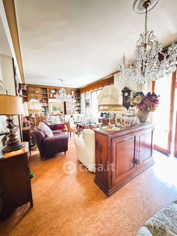 Appartamento in residenziale in Via IV Novembre 33