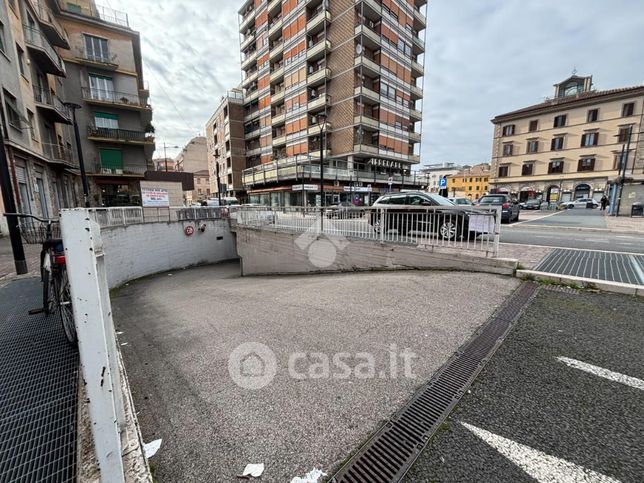 Box/posto auto in residenziale in Piazza Bruno Buozzi