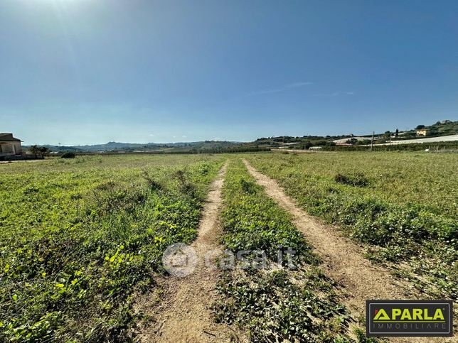 Terreno agricolo in commerciale in Contrada acci