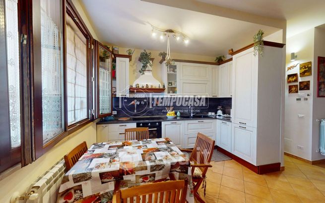 Appartamento in residenziale in Via delle Camelie 27