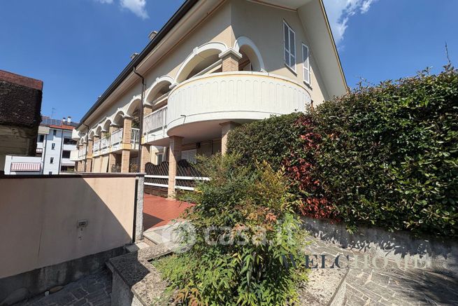 Appartamento in residenziale in Via Eugenio Montale