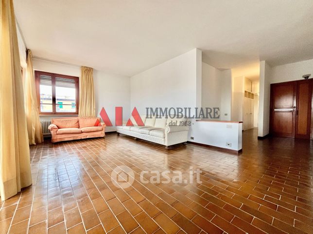 Attico/mansarda in residenziale in Via IÂ° Maggio 60