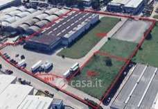Capannone in commerciale in Via Giovanni Pascoli