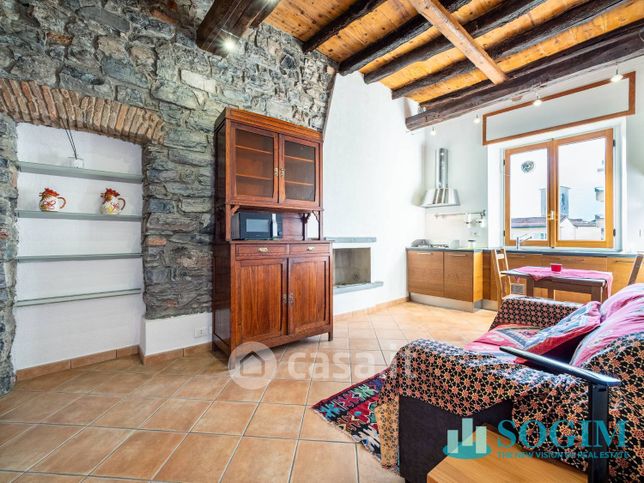 Appartamento in residenziale in Via Giovanni Bertacchi 5