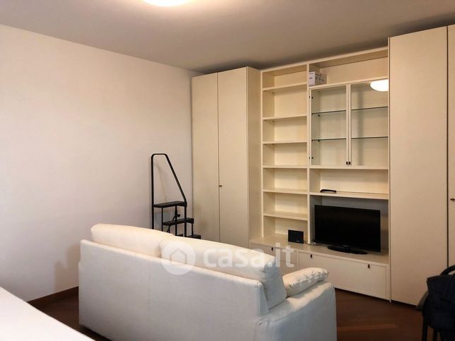 Appartamento in residenziale in Via Riva di Reno 118