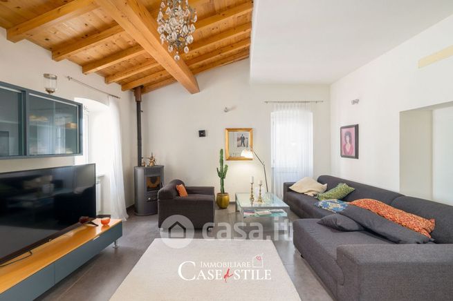 Villetta a schiera in residenziale in Via Dante Alighieri 1