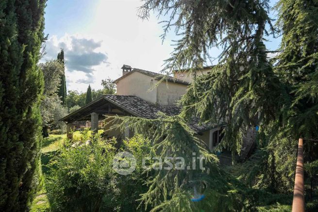 Rustico/casale in residenziale in 