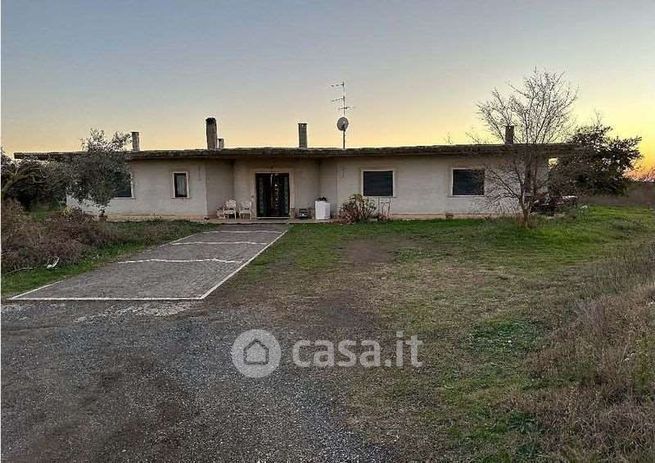 Villetta a schiera in residenziale in Vicolo del Casale di San Nicola 205