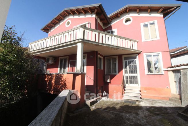 Villetta a schiera in residenziale in Via Roma