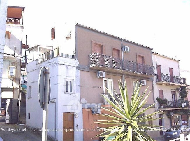 Casa indipendente in residenziale in Corso Regina Margherita