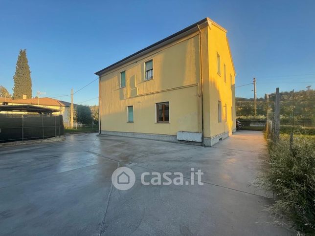 Appartamento in residenziale in Via dell'Industria