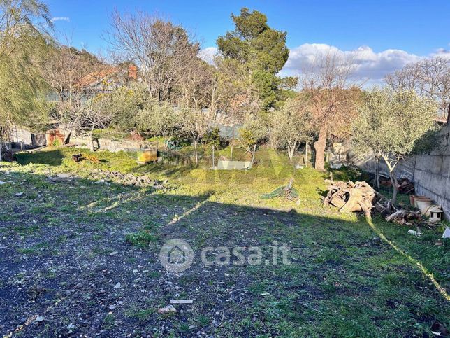 Terreno agricolo in commerciale in Via Tremonti