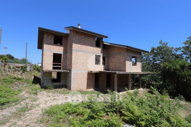 Casa indipendente in residenziale in Via Cavatassi 40