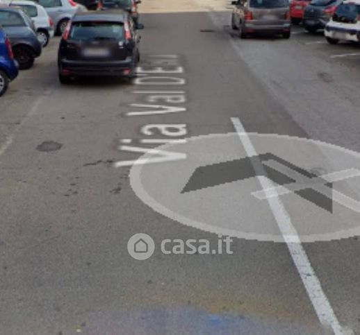 Box/posto auto in residenziale in Via Val D'Elsa 56
