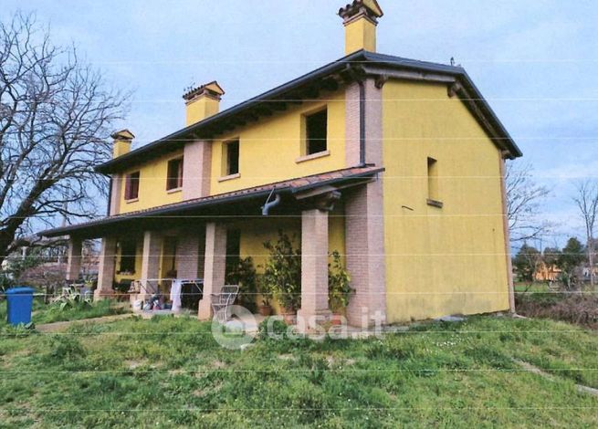 Casa bi/trifamiliare in residenziale in Via Maglio