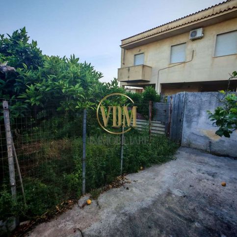 Casa indipendente in residenziale in Via Salemi