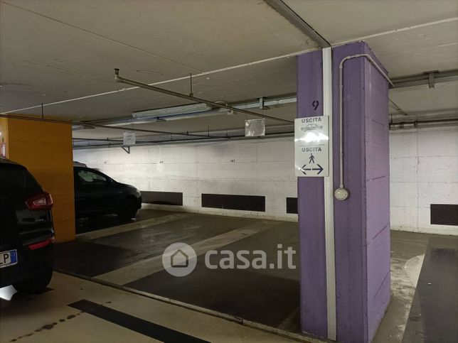 Box/posto auto in residenziale in Via Ferdinando Magellano 13 /A
