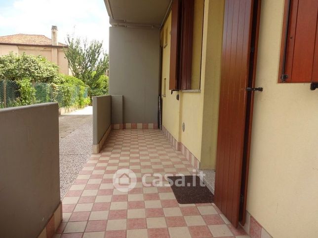 Appartamento in residenziale in Via Certosa