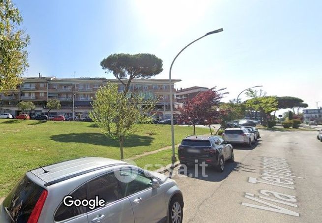 Garage/posto auto in residenziale in Via Menandro 67