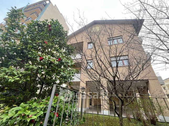 Appartamento in residenziale in Via Vittorio Veneto 9