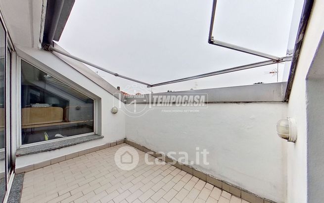 Casa indipendente in residenziale in Via Deledda 3