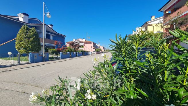 Villetta a schiera in residenziale in Via Marinella 33