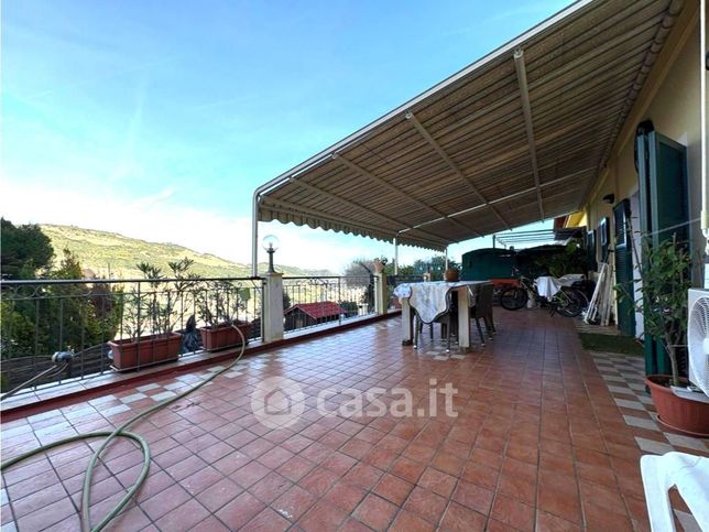 Villetta a schiera in residenziale in Via Sant'Anna 111