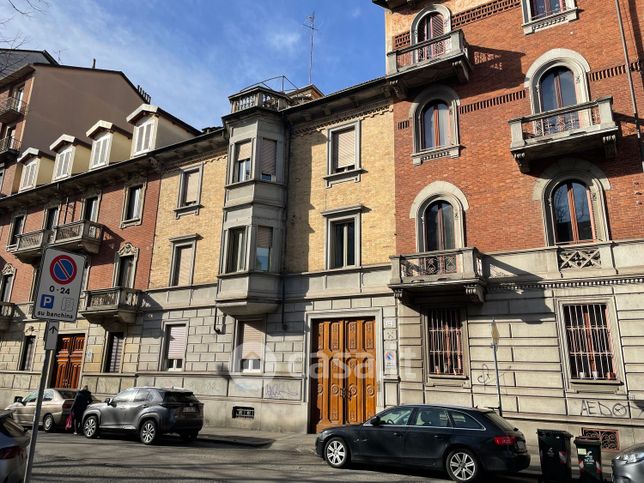 Box/posto auto in residenziale in Corso Racconigi 122 bis