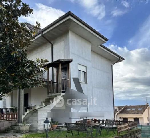 Casa indipendente in residenziale in Via Tor Paluzzi