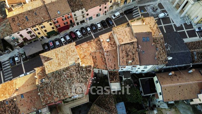 Rustico/casale in residenziale in Piazza Vittorio Emanuele