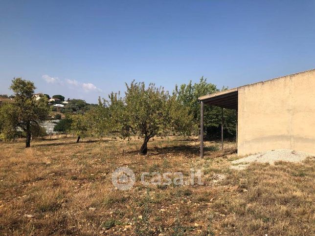 Casa indipendente in residenziale in 