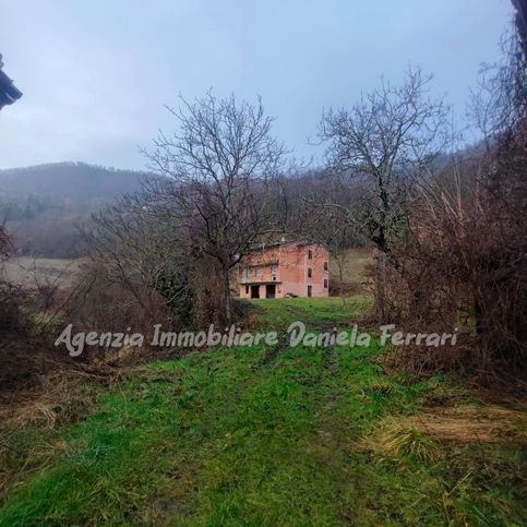 Terreno agricolo in commerciale in ca di roncale