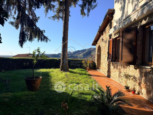Villa in residenziale in Piazza Aranci