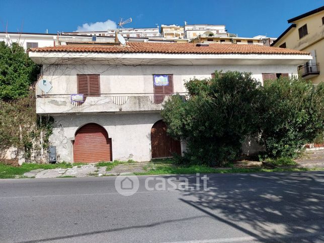 Casa indipendente in residenziale in Corso Mediterraneo 69