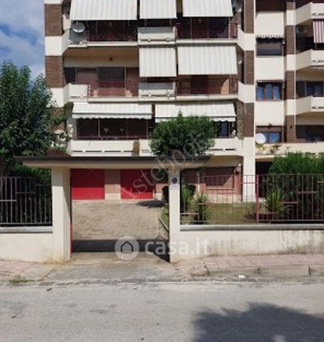 Box/posto auto in residenziale in Via Giovanni Paisiello