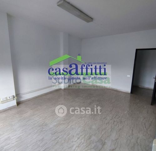 Ufficio in commerciale in Viale Benedetto Croce