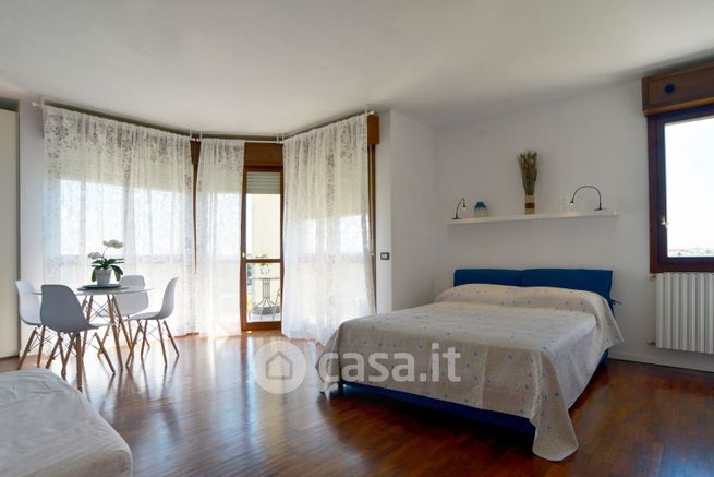 Appartamento in residenziale in Via Verona 38