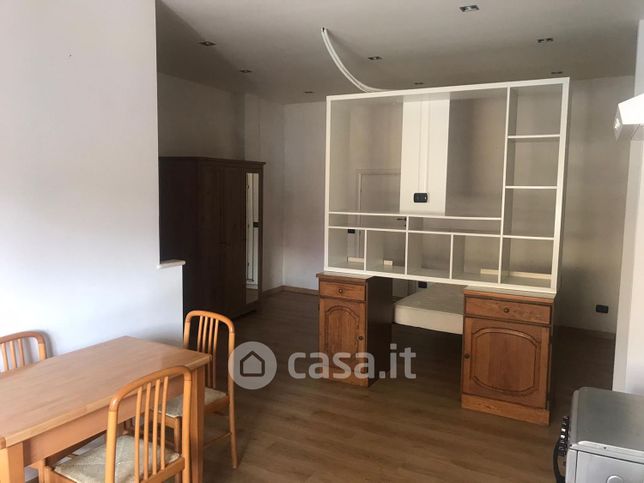 Appartamento in residenziale in Via delle cascine 56