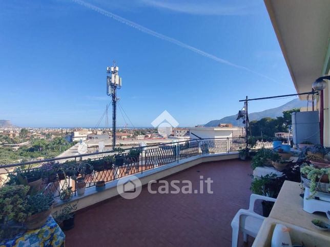 Appartamento in residenziale in Piazza Villagrazia 12