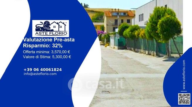 Box/posto auto in residenziale in Via Pizzardeto