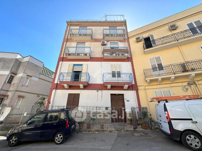 Appartamento in residenziale in Via Baracca Francesco 50