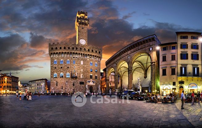 Negozio/locale commerciale in commerciale in Piazza della Signoria