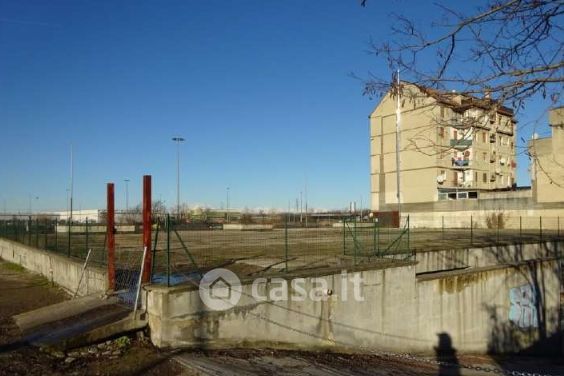 Box/posto auto in residenziale in Via Monviso 160